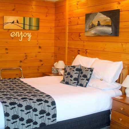 Andrea'S Bed & Breakfast Whitianga Room photo